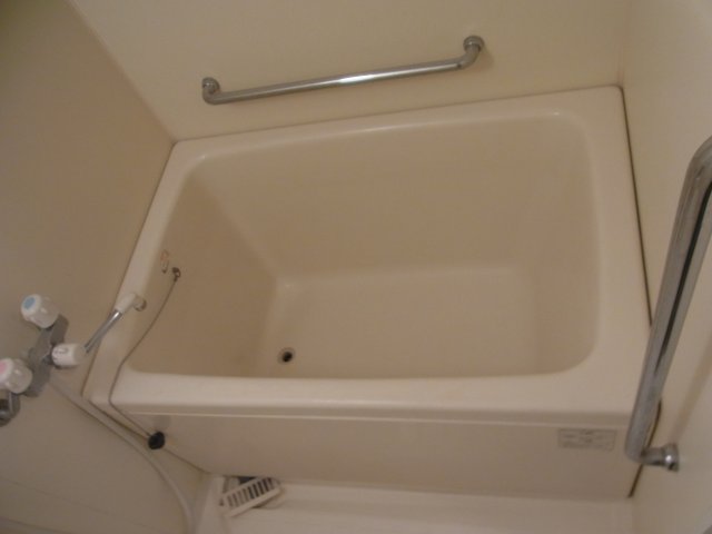 バス・シャワールーム　シンプルで機能的なユニットバスです！