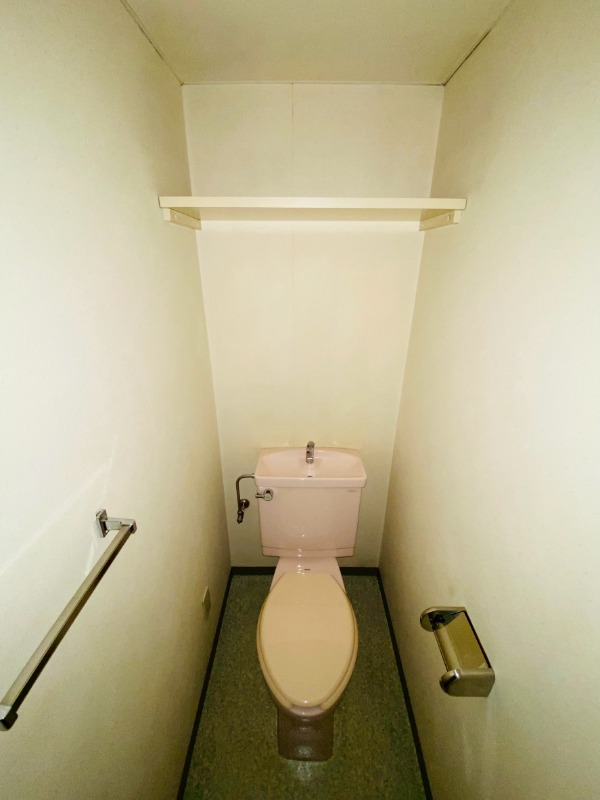 トイレ　※他部屋写真使用
