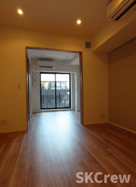 居室・リビング　別号室の写真です