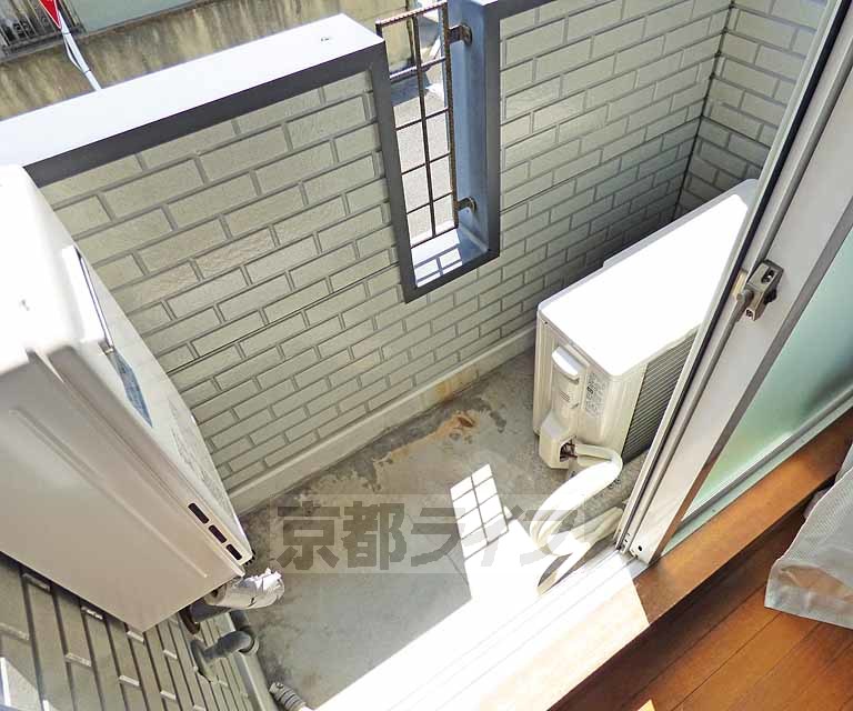 バルコニー　広々としたバルコニーです。