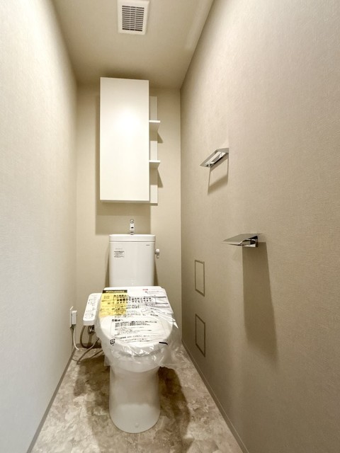 トイレ　※写真は同タイプ住戸です。