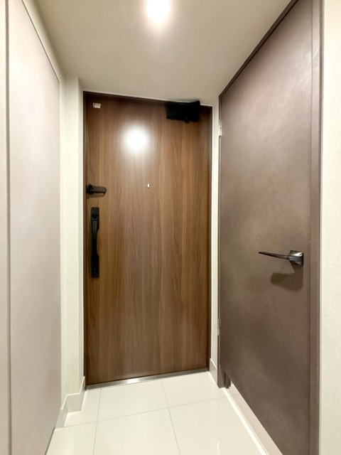 玄関　※写真は同タイプ住戸です。