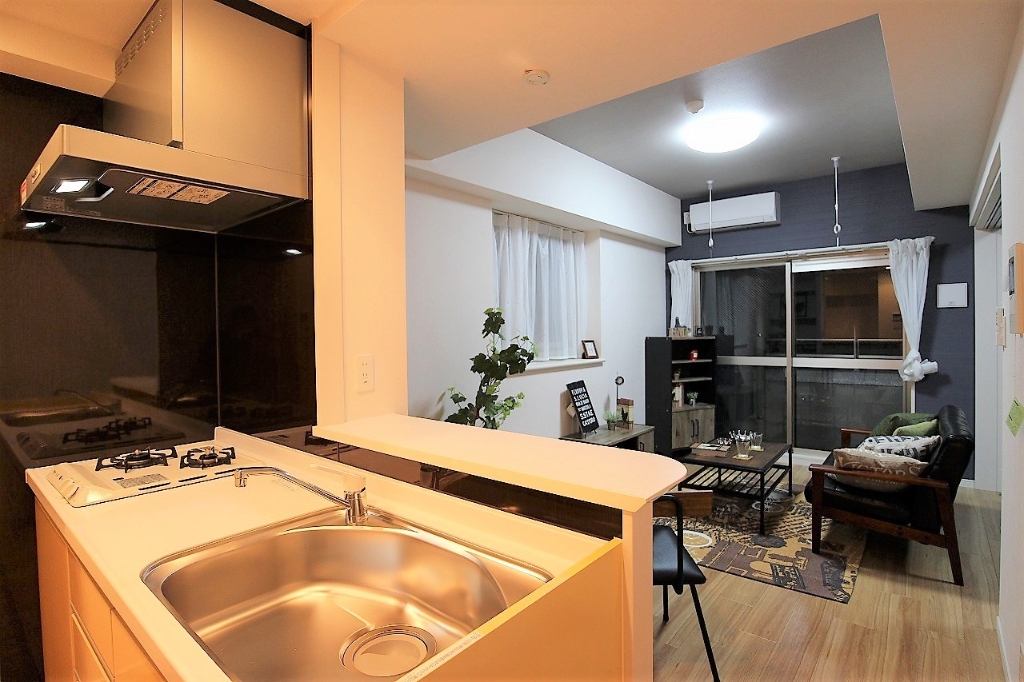 バルコニー　縦長の間取りでメリハリが付きます。