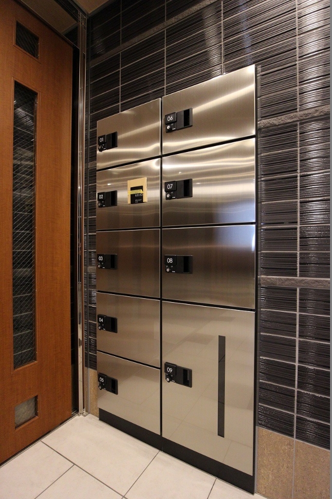 その他共有部分　宅配ボックスがあるので、不在宅時の荷物の配送にも対応可能。