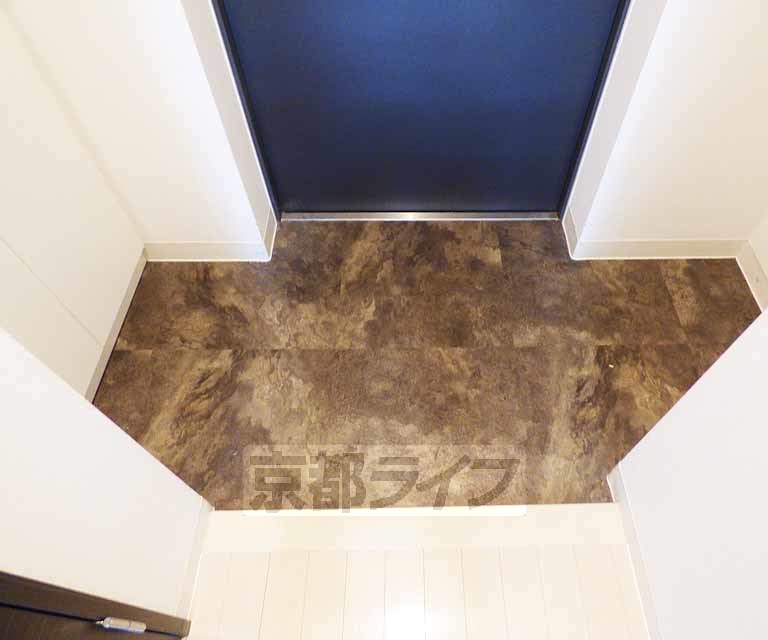 玄関　すっきりとした玄関です。