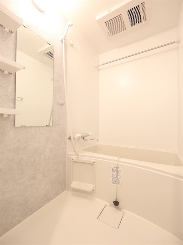 バス・シャワールーム　バスルーム　浴室暖房乾燥機付き