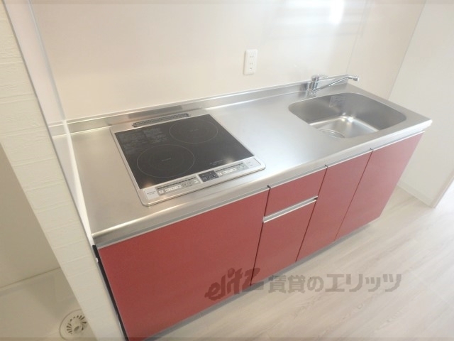 キッチン　２口電気コンロです