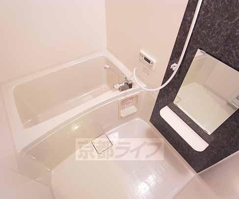 バス・シャワールーム　キレイなお風呂で心身ともにリフレッシュ。