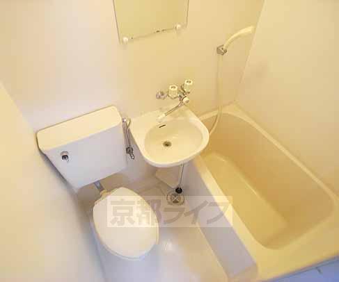 バス・シャワールーム　ユニットバスだけどたまにはゆっくりバスタイム・