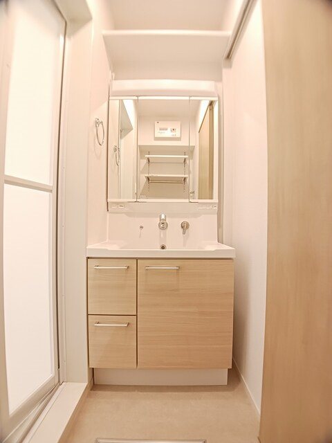 洗面設備　洗髪洗面化粧台