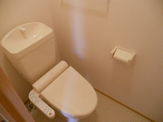 トイレ　別部屋参考画像