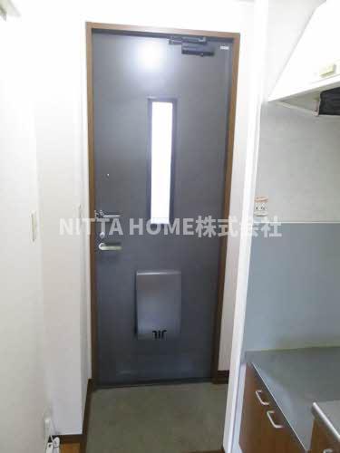 その他　玄関です☆彡