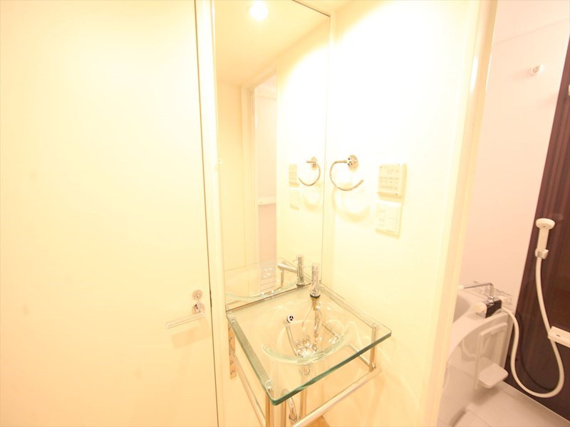 洗面設備　脱衣所　オシャレな独立洗面台