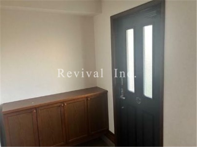 玄関　玄関部分もゆったりしてますね