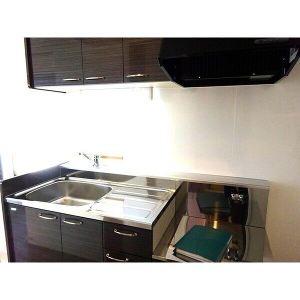 キッチン　広いキッチンスペースで料理が楽しくなります♪