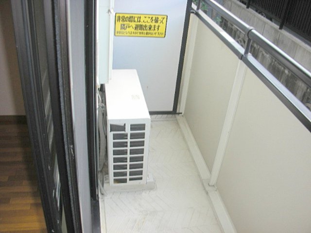 バルコニー　バルコニーがあります