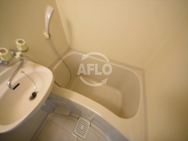 バス・シャワールーム　ジオナ本田　浴室