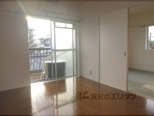 居室・リビング　洋室