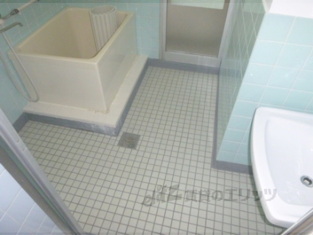 バス・シャワールーム　バス