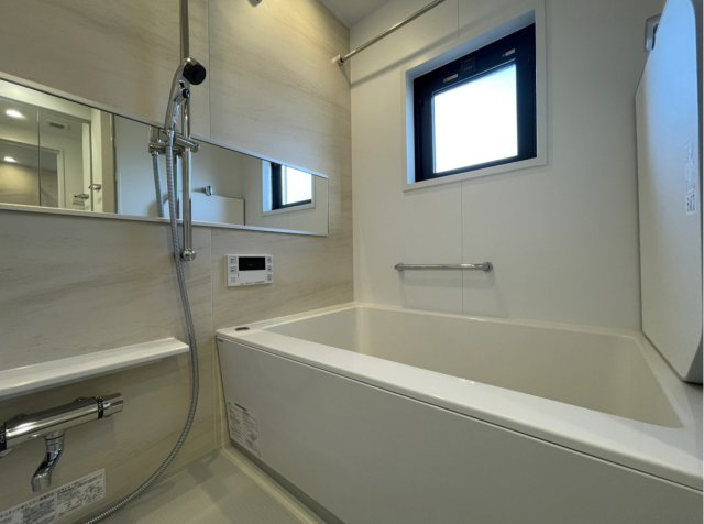 バス・シャワールーム　別部屋参考写真になります