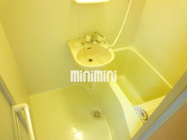 バス・シャワールーム　１日の疲れを癒すバスルーム