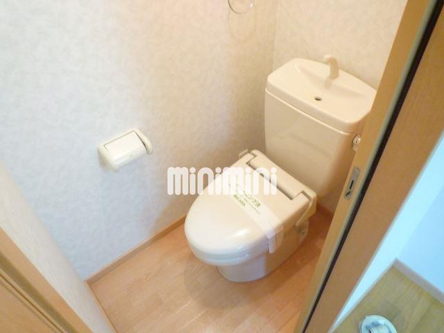 トイレ　暖房便座付です