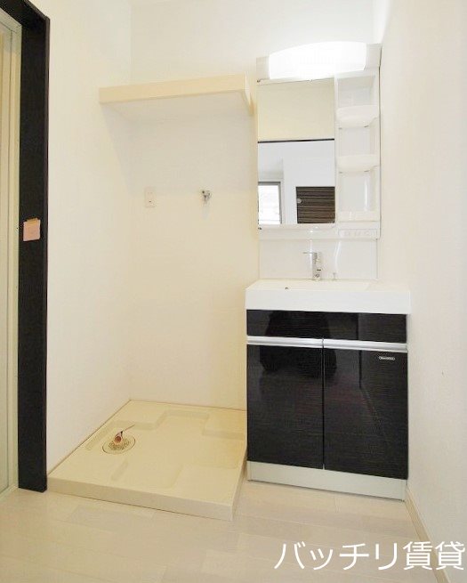 洗面設備　同型タイプになります　現状優先