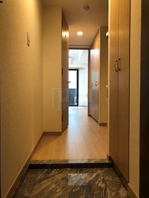 玄関　広々とした玄関