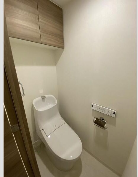 トイレ　落ち着いた色調のトイレです♪