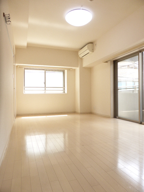 居室・リビング　居室