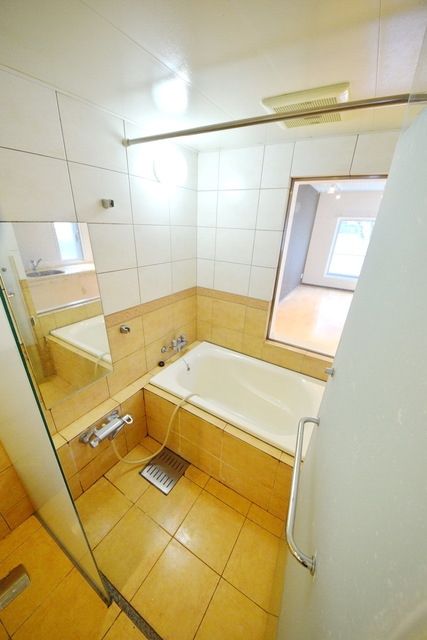 バス・シャワールーム　★お問い合わせはタウンハウジングまで★