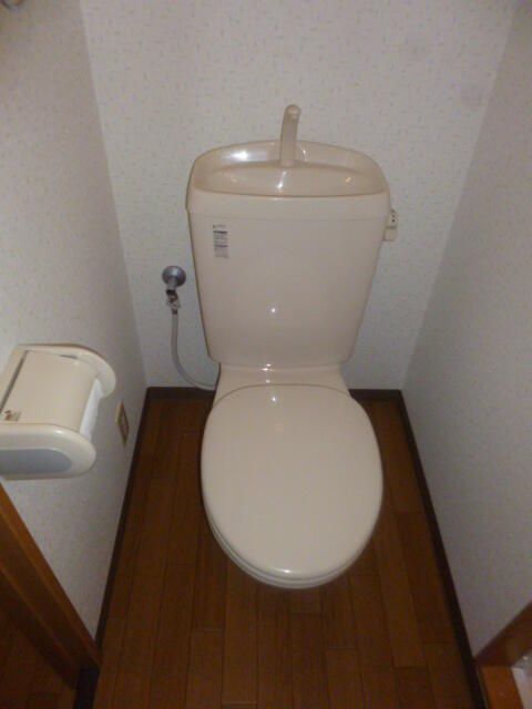 トイレ　※同建物別部屋