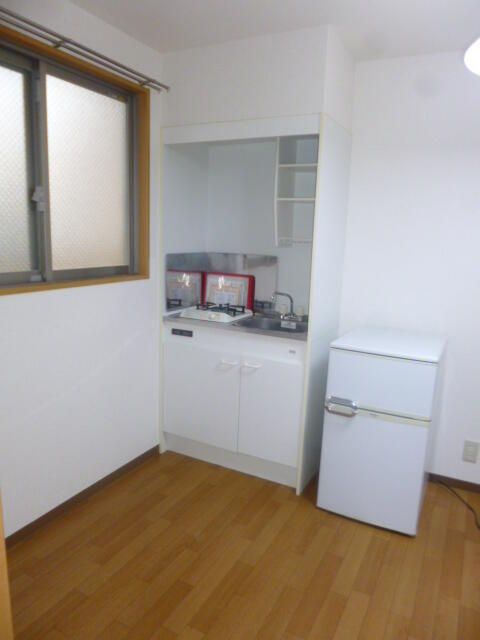 キッチン　※同建物別部屋