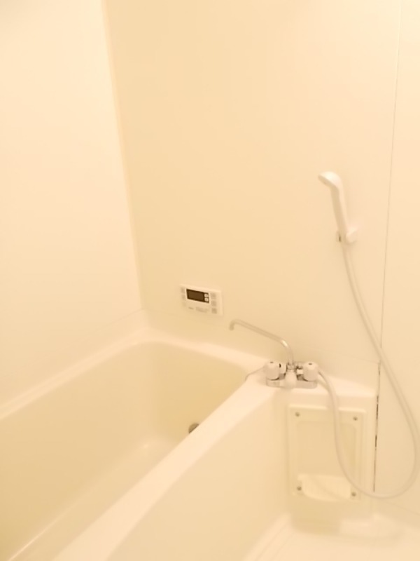 バス・シャワールーム　図面と現状に相違がある場合には現状を優先