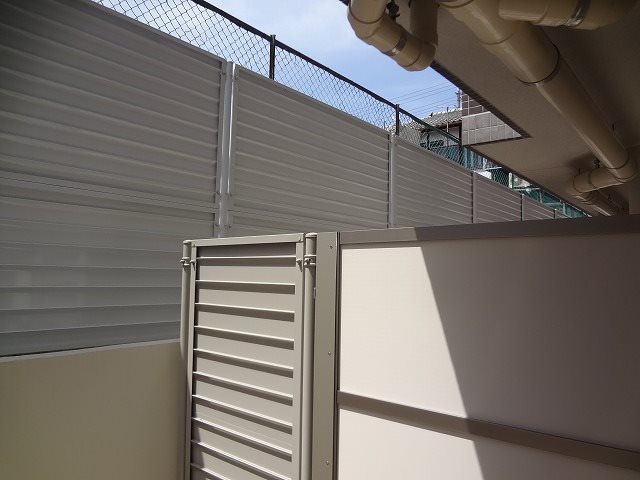 バルコニー　同物件別部屋