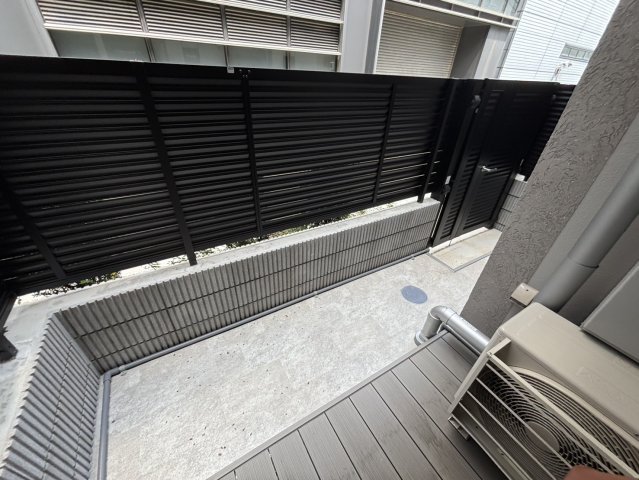 バルコニー　１階のバルコニー【アーバネックス文京小石川】