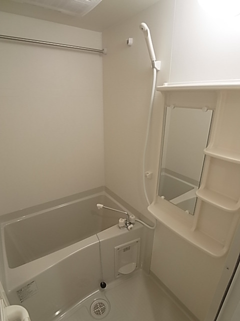 バス・シャワールーム　バスルーム