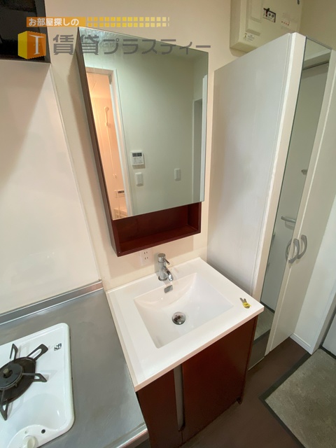 洗面設備　お洒落な洗面台