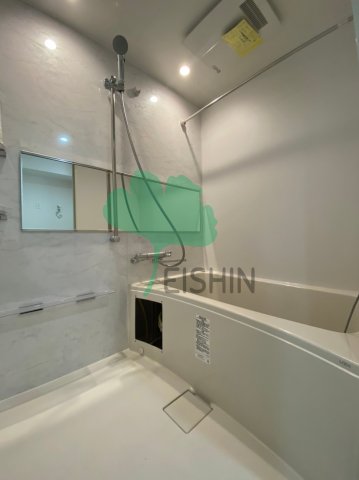 バス・シャワールーム　清潔感のある浴室です！