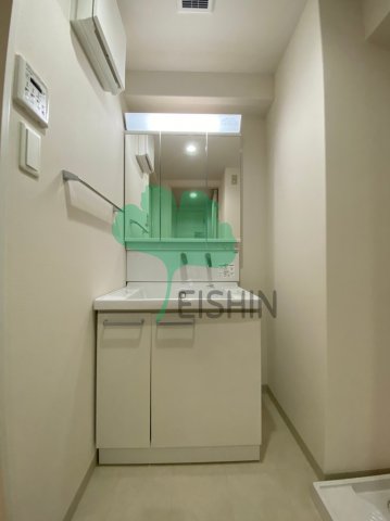 洗面設備　シンプルで使いやすい洗面台です！