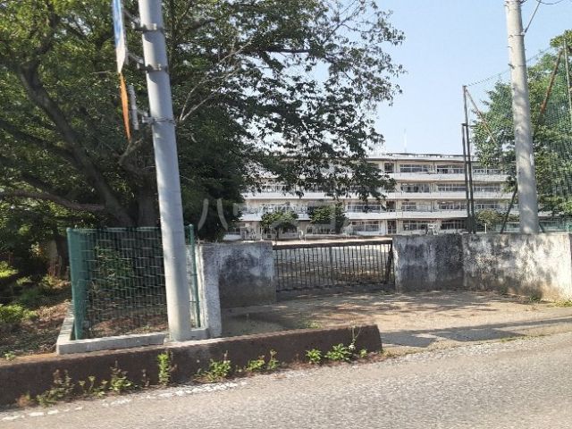 中学校　佐野市立西中学校（中学校）まで1805m