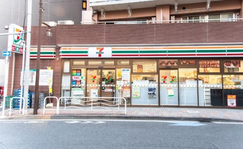 コンビニ　セブンイレブン 江東門前仲町1丁目店（コンビニ）まで214m