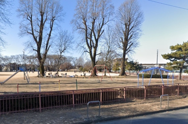 公園　東公園（公園）まで703m