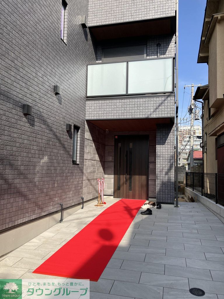 エントランス　★タウンハウジング目黒店取り扱い★