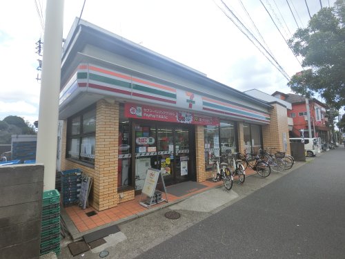 コンビニ　セブンイレブン 千葉真砂店（コンビニ）まで499m