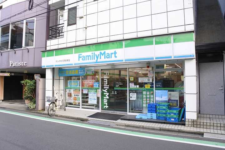 コンビニ　ファミリーマート（コンビニ）まで5440m