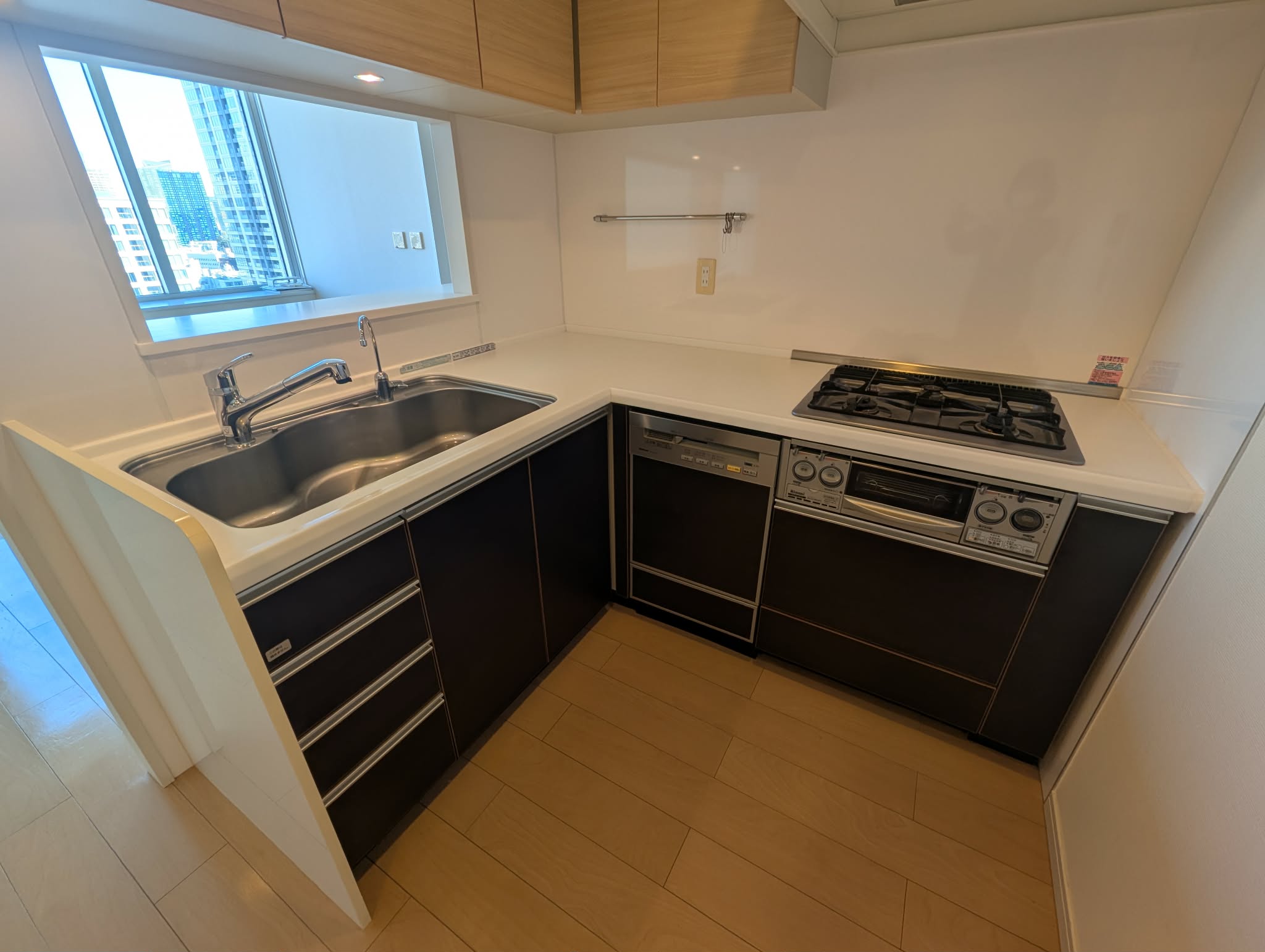 キッチン　■キッチン