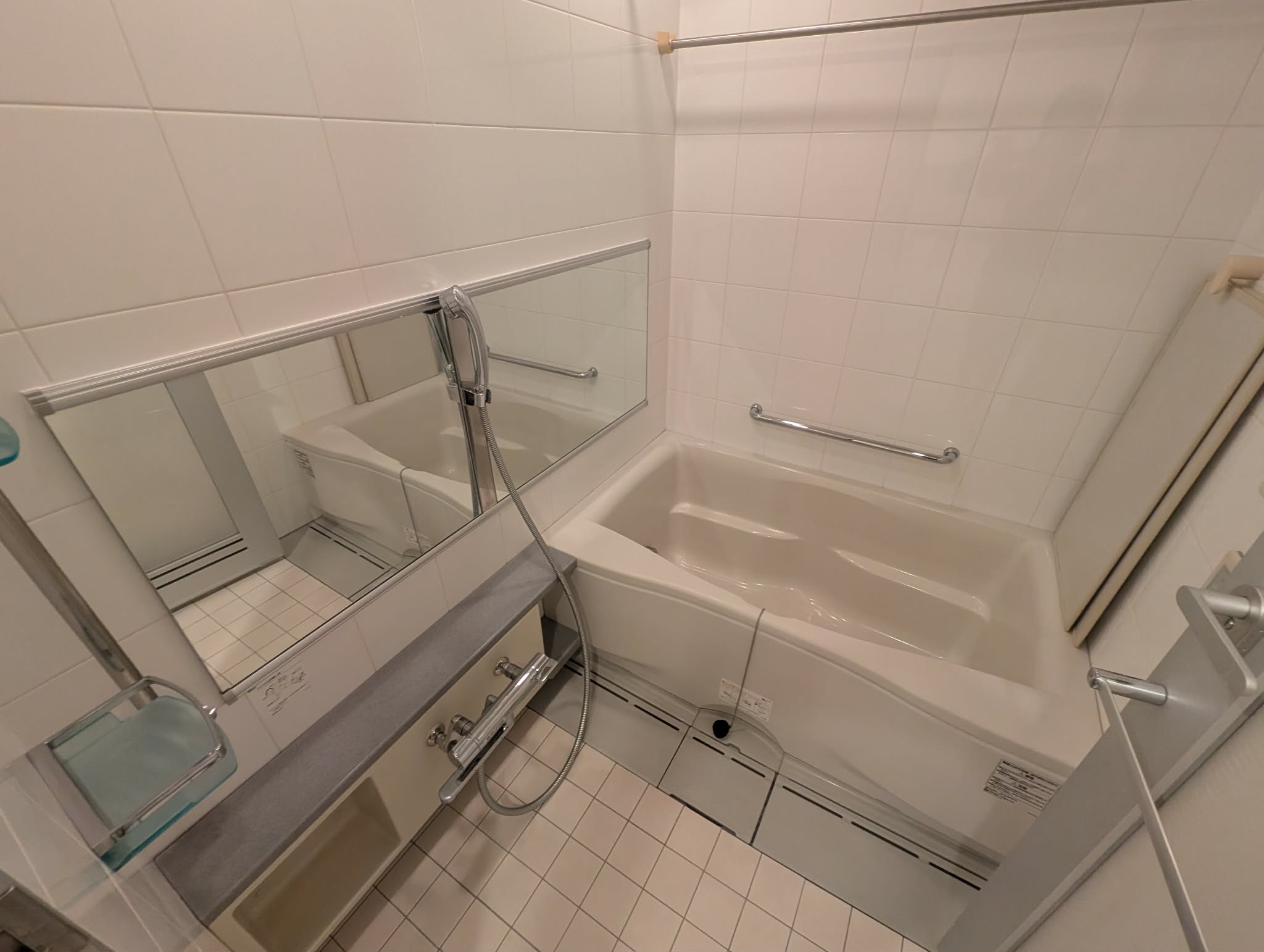 バス・シャワールーム　■バスルーム