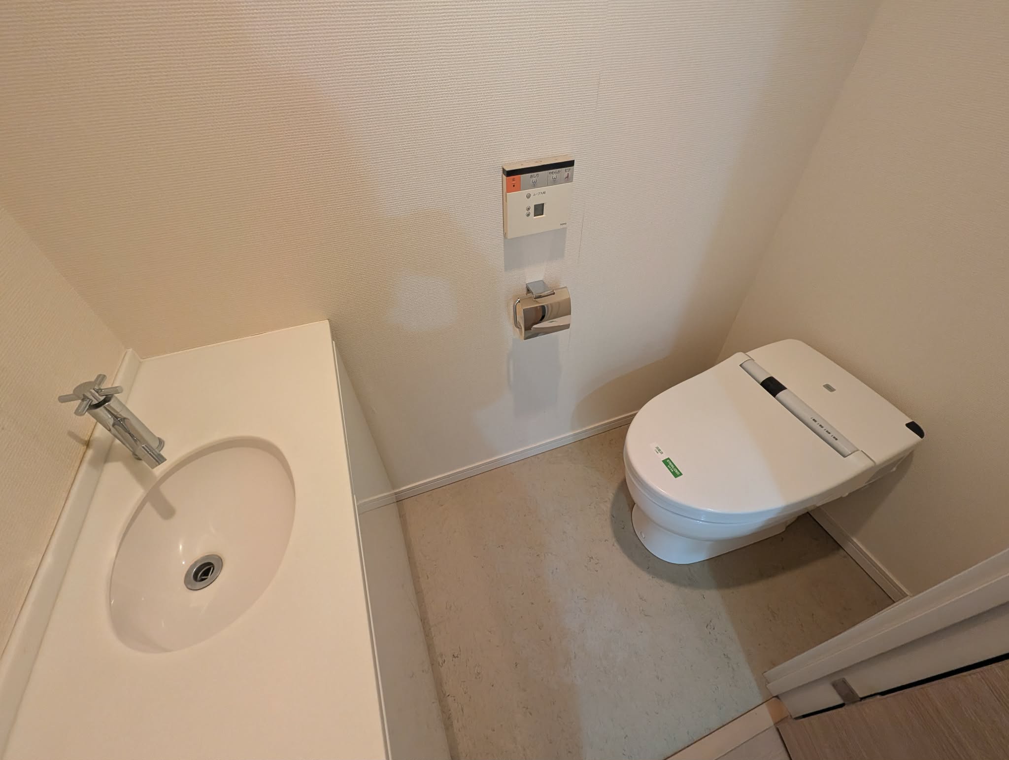 トイレ　■トイレ