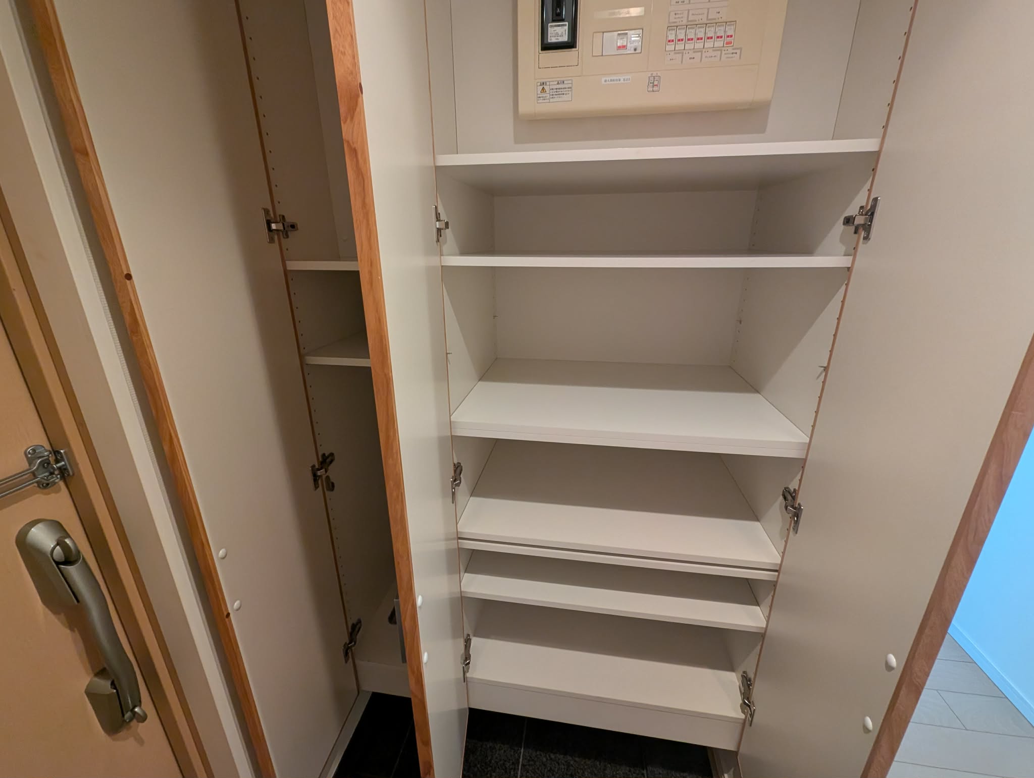 その他設備　■シューズボックス